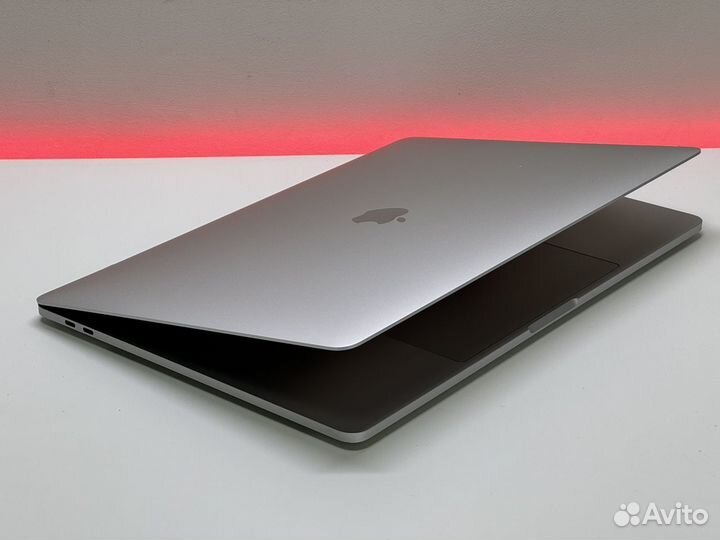 MacBook Pro 15 2017 64 цикла