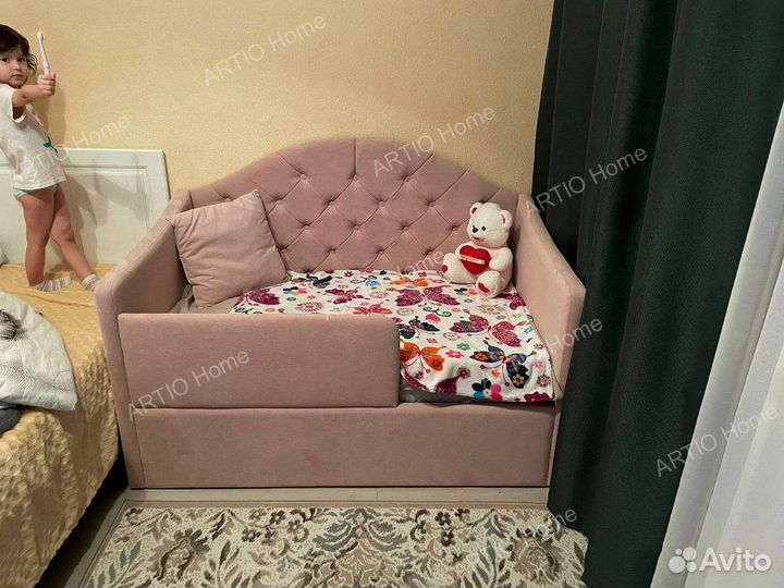 Детская кровать с бортиками