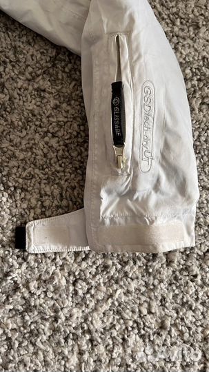 Горнолыжная куртка женская