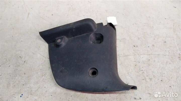 Накладка на стойку нижняя переднюю правую Ford Fo