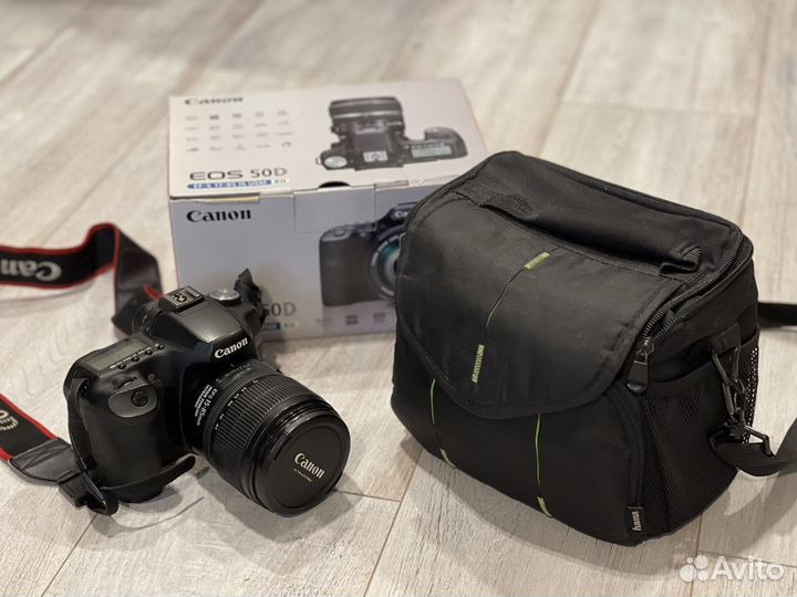 Зеркальный фотоаппарат Canon EOS 50D