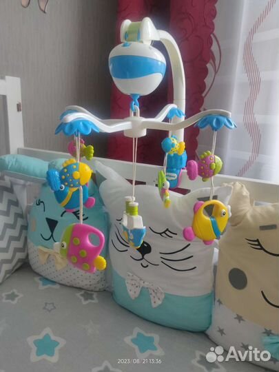 Детский мобиль в кроватку