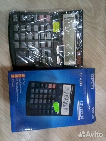 Продаю новый калькулятор