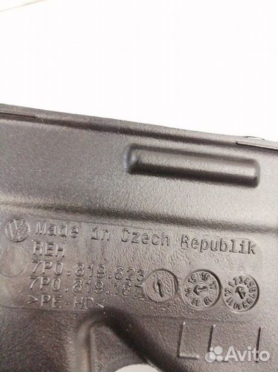 Воздуховод отопителя левый Porsche Cayenne 958