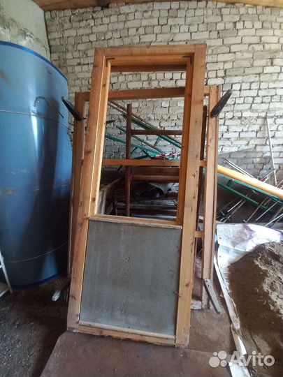 Двери деревянные