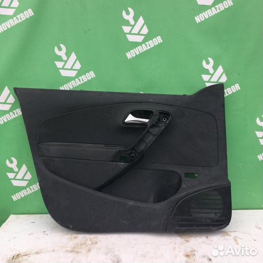 Обшивка двери комплект Фольксваген Поло седан рус