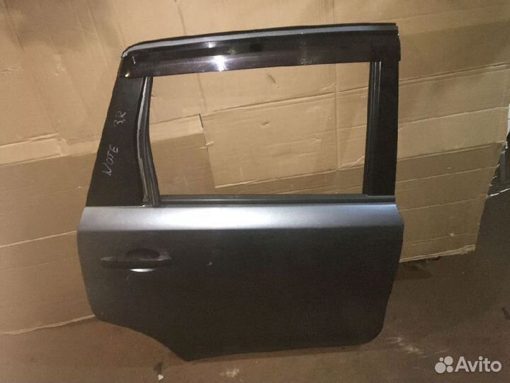 Дверь задняя правая Nissan Note NE11 серая