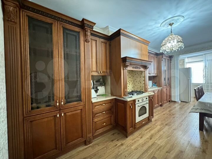 2-к. квартира, 87 м², 5/6 эт.