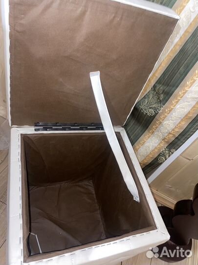 Пуф кожаный белый с отсеком для вещей