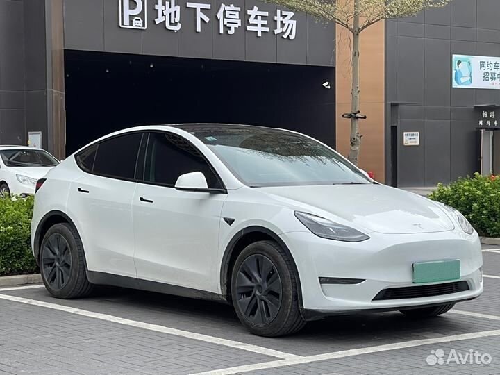 Tesla Model Y 345 л.с. AT, 2024, 14 000 км