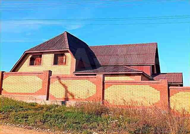 Дом 200 м² на участке 16,5 сот.