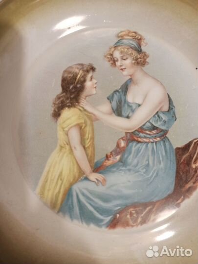 Антикварная декоративная тарелка Кузнецов