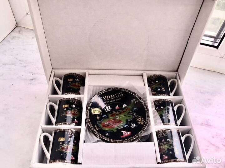 Сервиз кофейный из Кипра и ваза из Греции