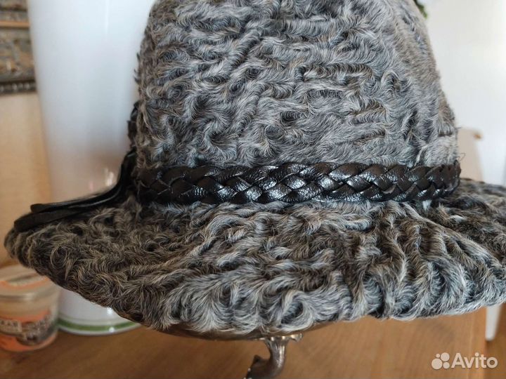 Шляпа новая из натуральной каракульчи