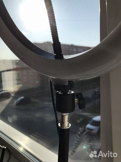 Кольцевая лампа со штативом настольная + осминог