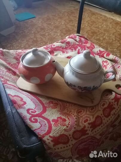 Заварочные чайники и сахарницы