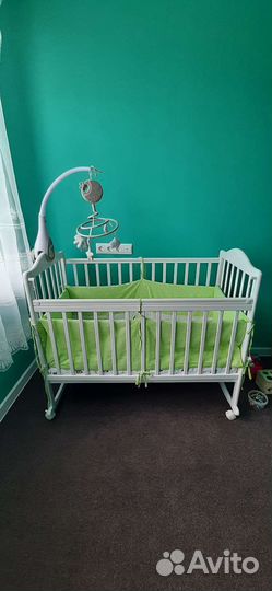 Детская кровать с матрасом и бортиками