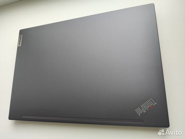 Lenovo ThinkPad T14S Gen2/i5-1135G7/8/256/FHD/IPS