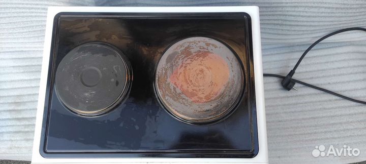 Электрическая духовая печь с плитой 2 в 1