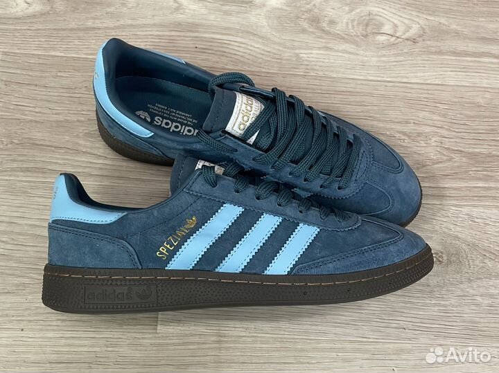 Кроссовки adidas spezial