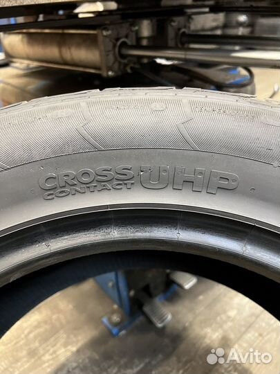 Continental CrossContact UHP 255/55 R18 109V