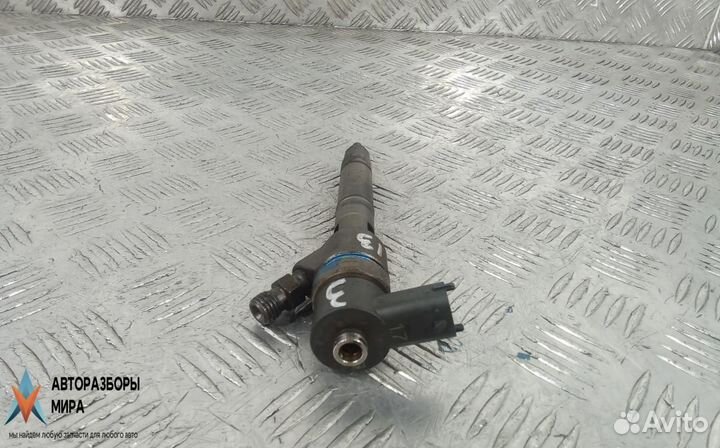 Форсунка Hyundai i40 VF 2013 338002A800