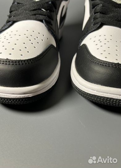 Кроссовки Nike Air Jordan 1 Black White Люкс