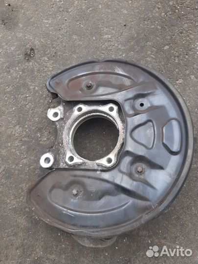 Кулак задний правый Mercedes C-Class W205 651.921