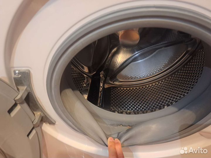 Стиральная машина узкая Bosch Serie4 WLG2416MOE