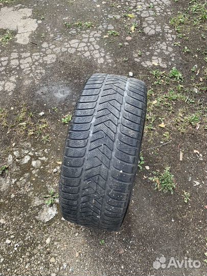 Pirelli Scorpion Winter 255/45 R20