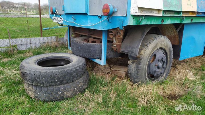 Пчелопавильен