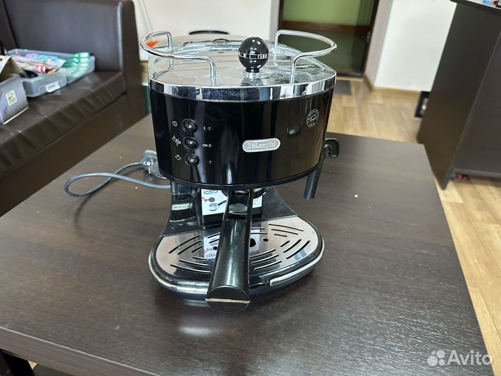Кофеварка рожковая delonghi