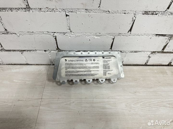 Подушка безопасности пассажира нбп BMW F10