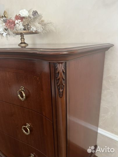 Комод деревянный