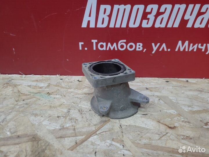 Флянец дроссельной заслонки Renault Logan