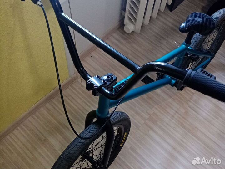 Трюковой велосипед bmx