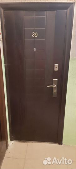 Дверь входная металлическая левая бу