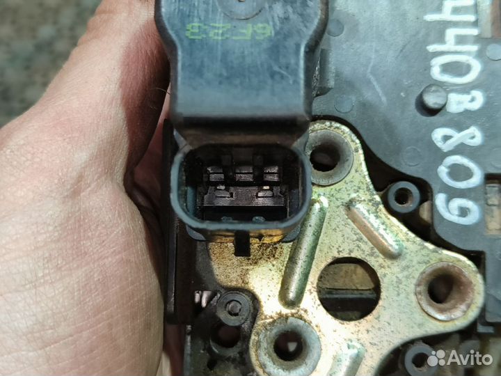 Замок задний левый Chevrolet Aveo T250