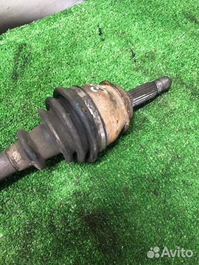 Привод передний правый Renault Logan седан 1.6