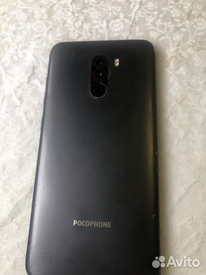 Xiaomi Pocophone F1, 6/64 ГБ