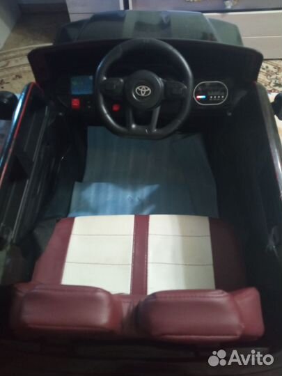 Детский электромобиль двухместный бу