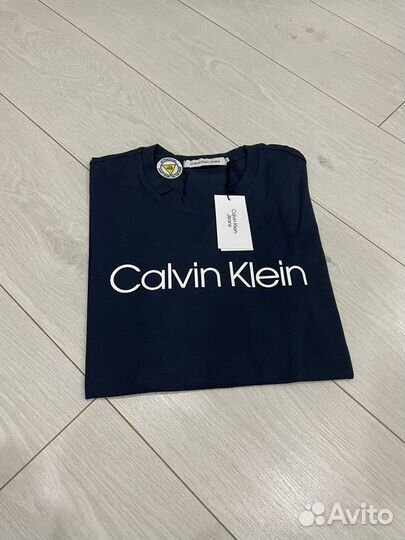 Лонгслив мужской Calvin Klein