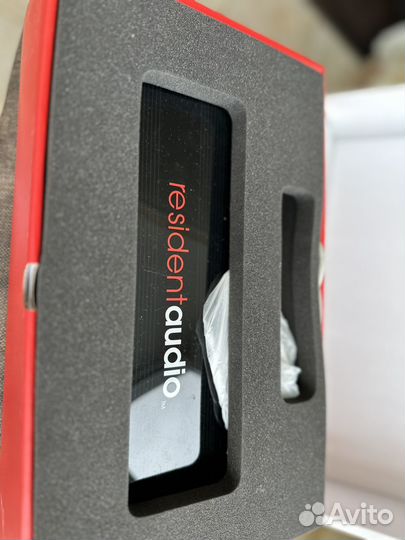 Звуковая карта Thunderbolt, Resident Audio T4