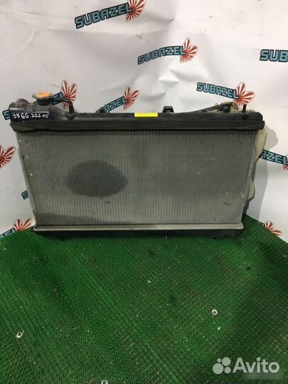 Радиатор охлаждения Subaru Forester SG5 2002-2005