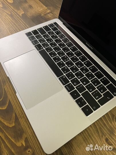 Macbook pro 13 2019 touch bar