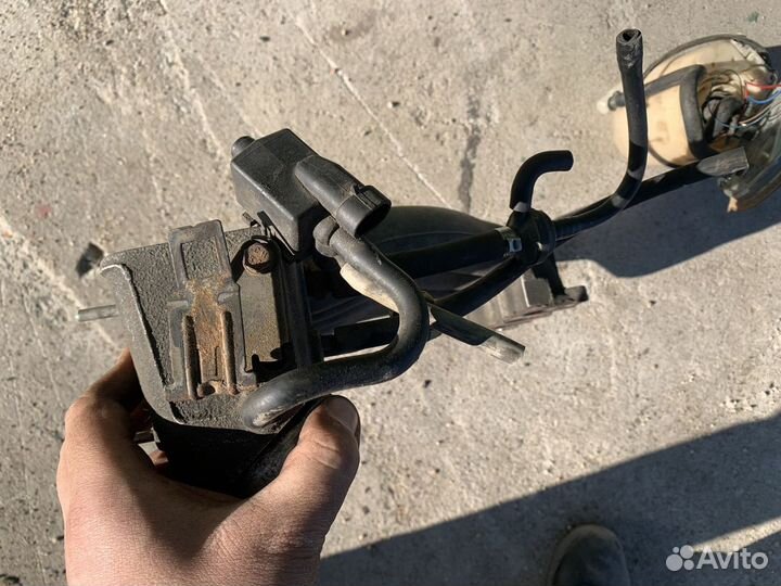 Впускной коллектор x16xe Opel Vectra B