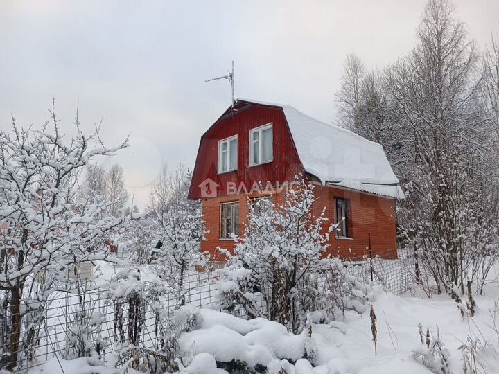 Дом 53,4 м² на участке 8 сот.