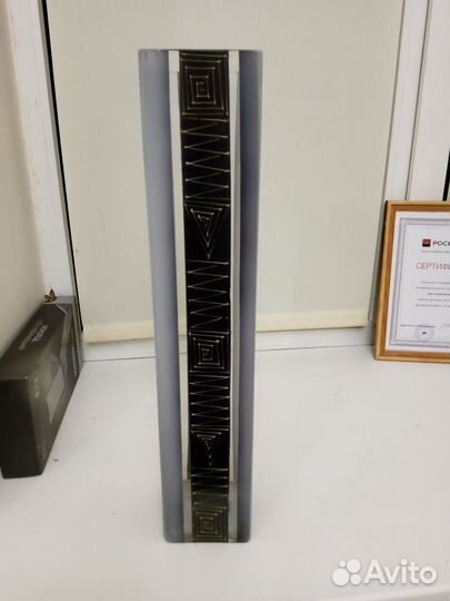 Ваза для цветов высокая