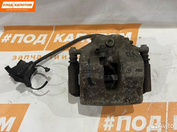 Суппорт тормозной передний левый Mercedes-Benz