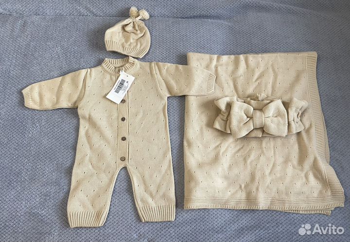 Комплект на выписку новый